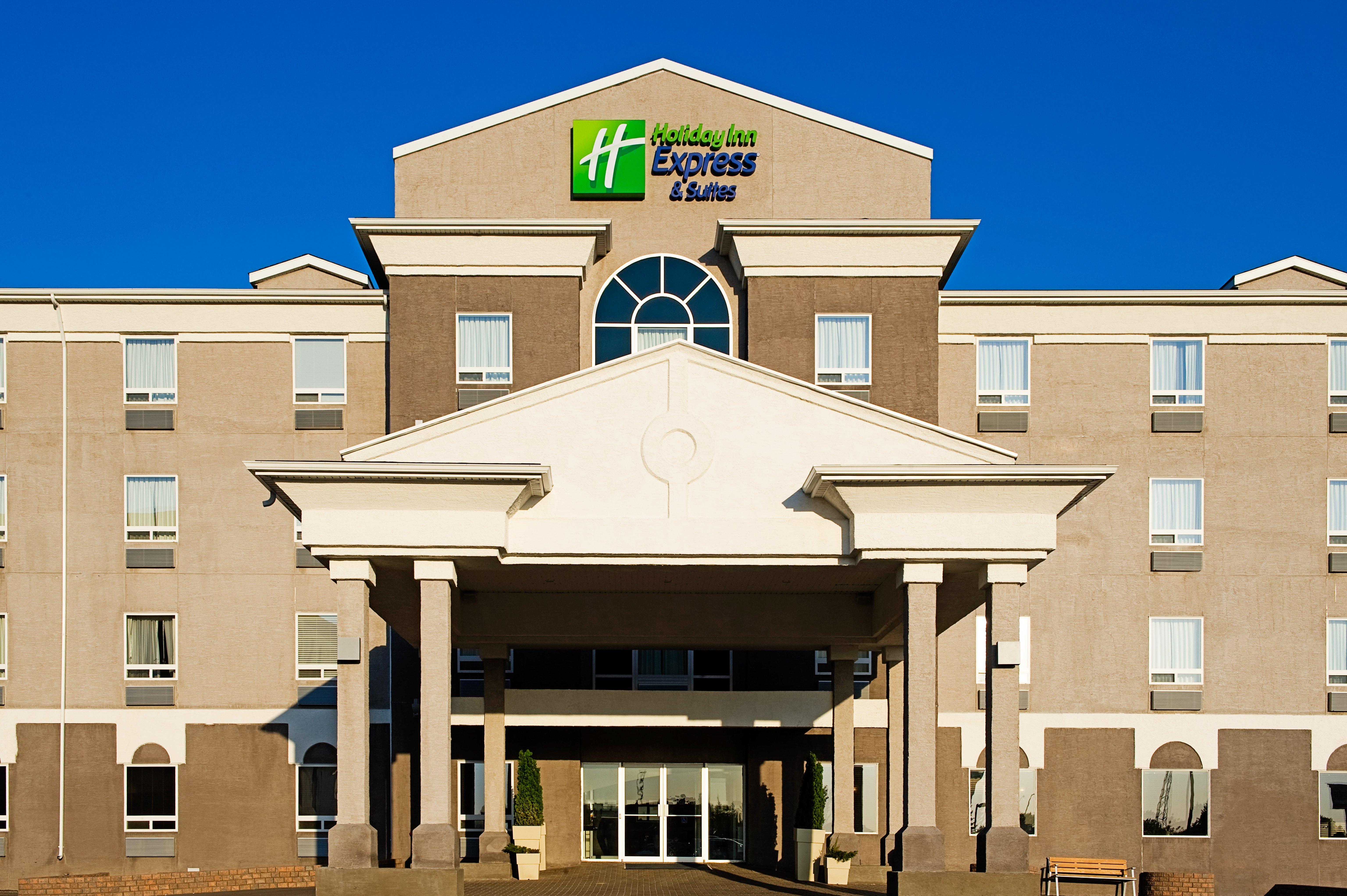 Holiday Inn Express & Suites-Regina-South By Ihg Bagian luar foto