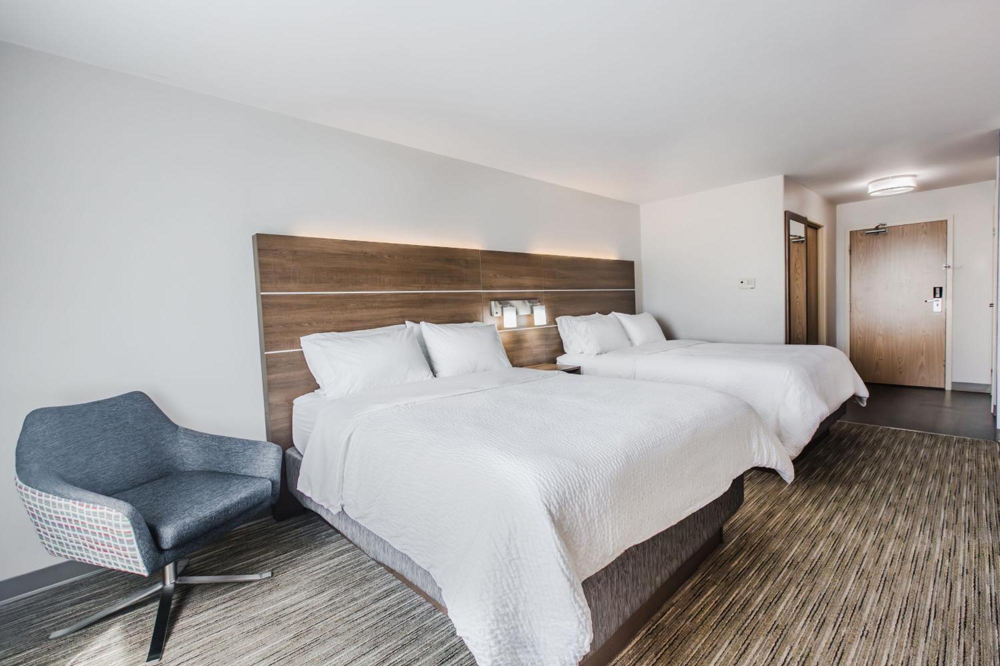 Holiday Inn Express & Suites-Regina-South By Ihg Bagian luar foto