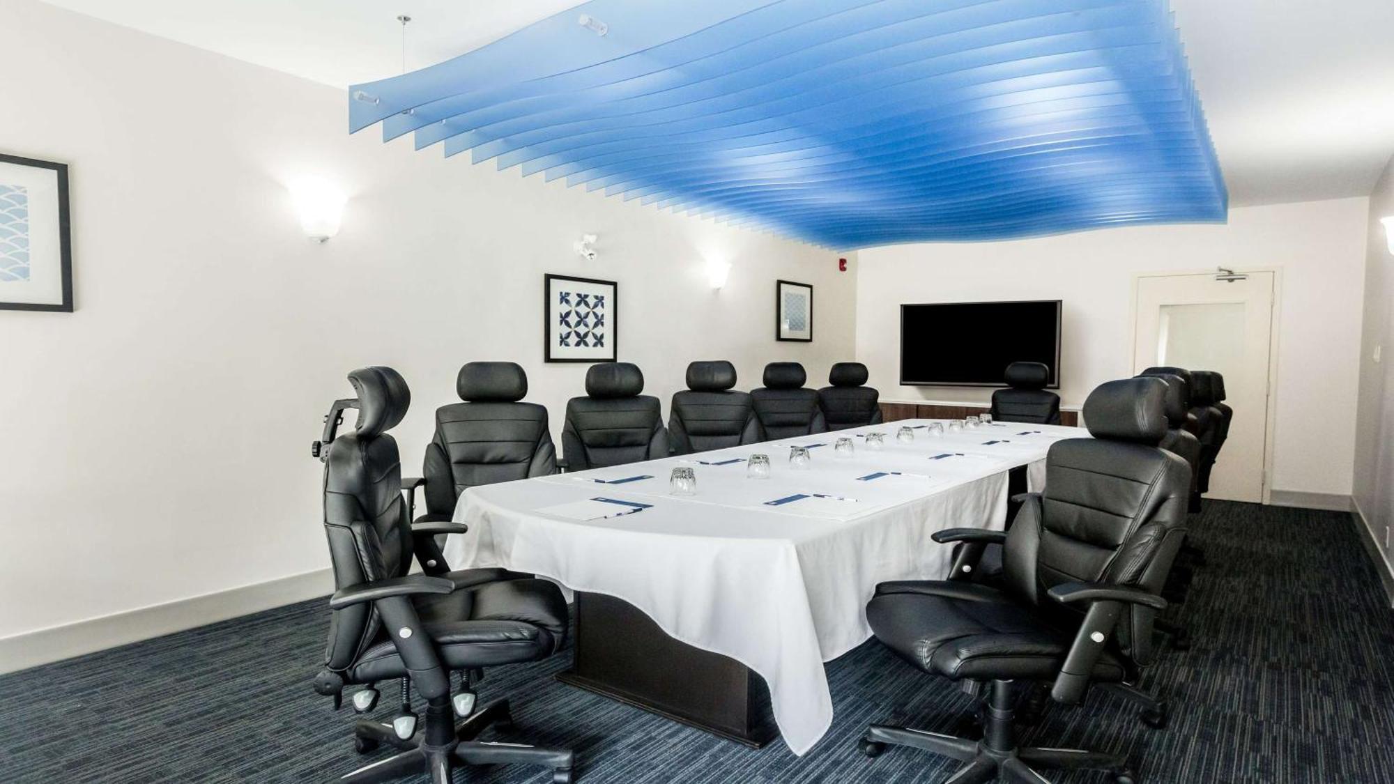 Holiday Inn Express & Suites-Regina-South By Ihg Bagian luar foto