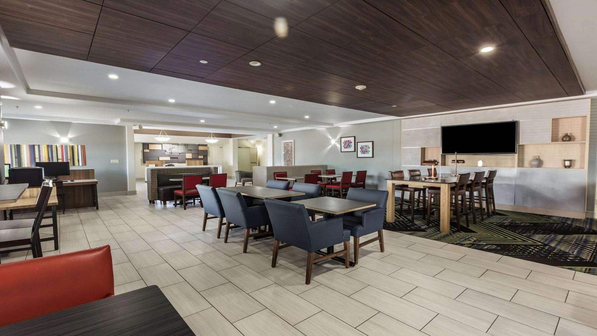 Holiday Inn Express & Suites-Regina-South By Ihg Bagian luar foto