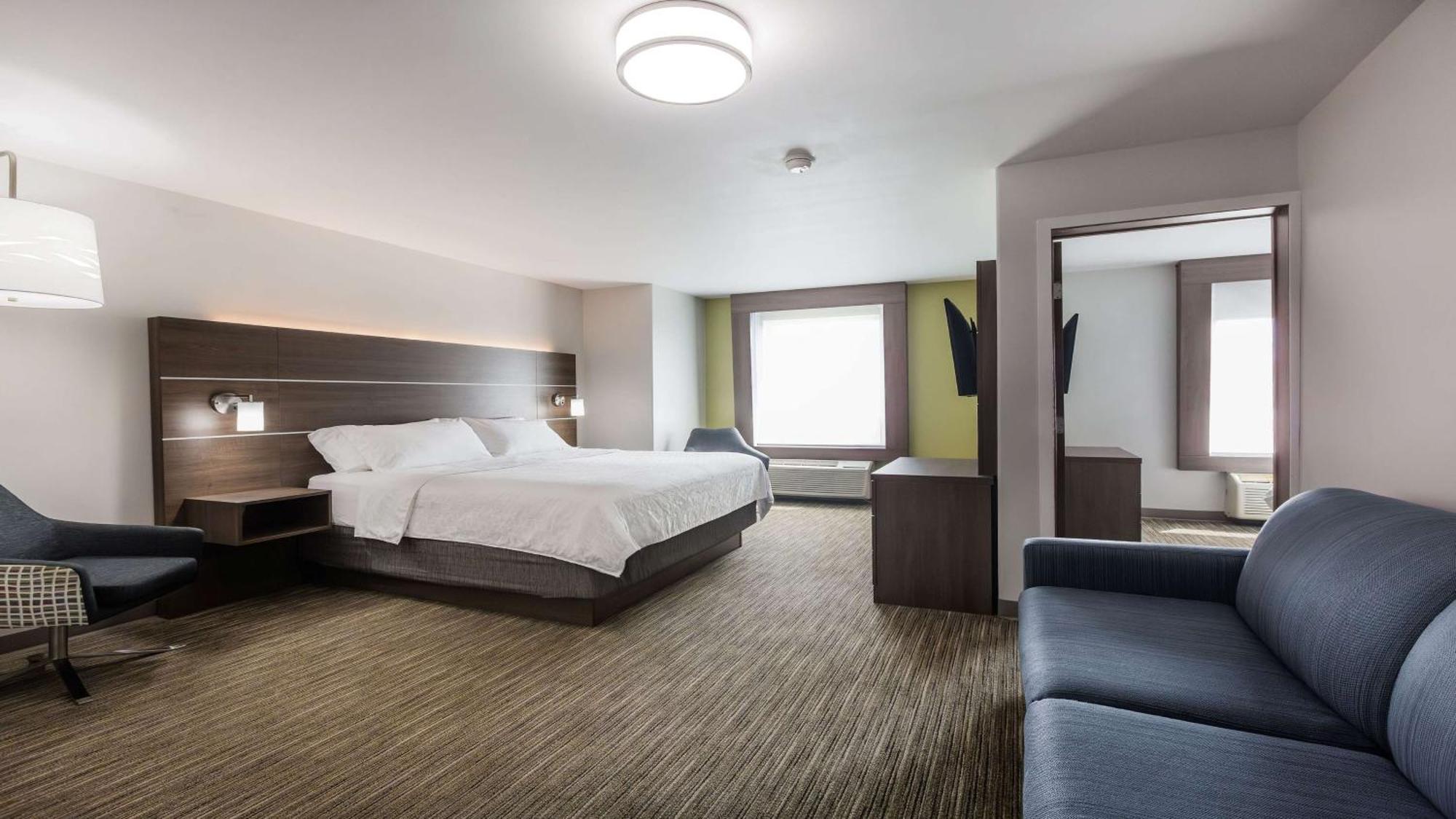 Holiday Inn Express & Suites-Regina-South By Ihg Bagian luar foto