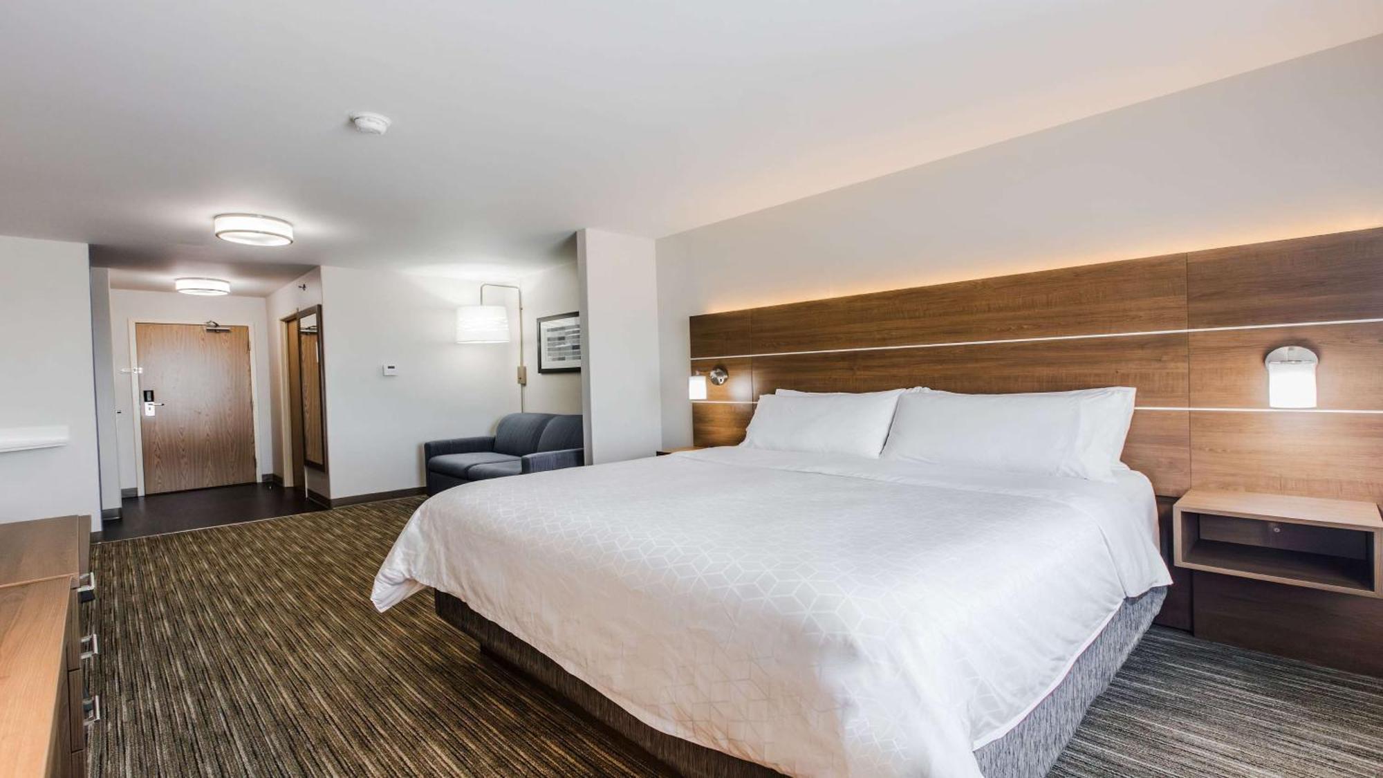 Holiday Inn Express & Suites-Regina-South By Ihg Bagian luar foto