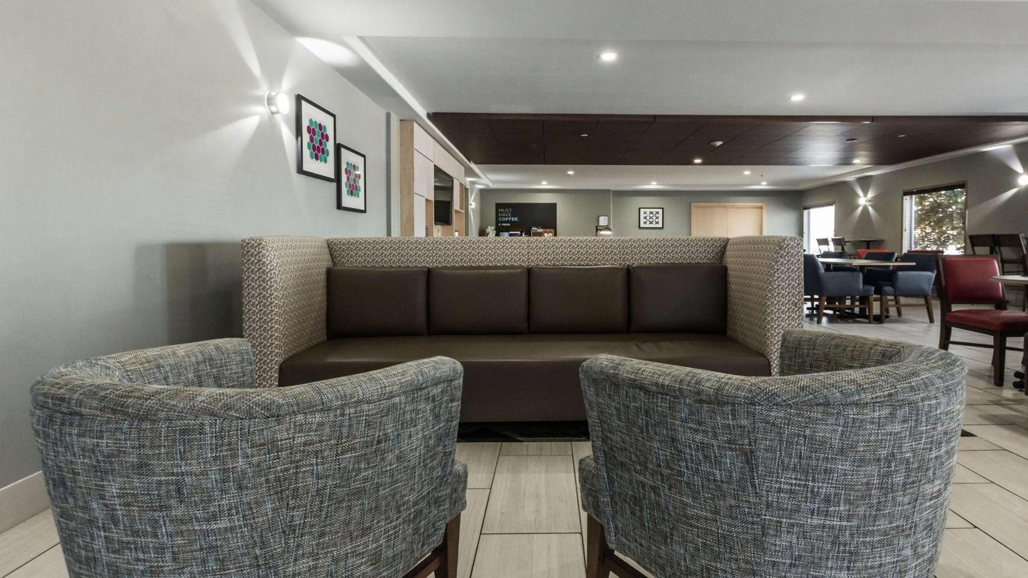 Holiday Inn Express & Suites-Regina-South By Ihg Bagian luar foto
