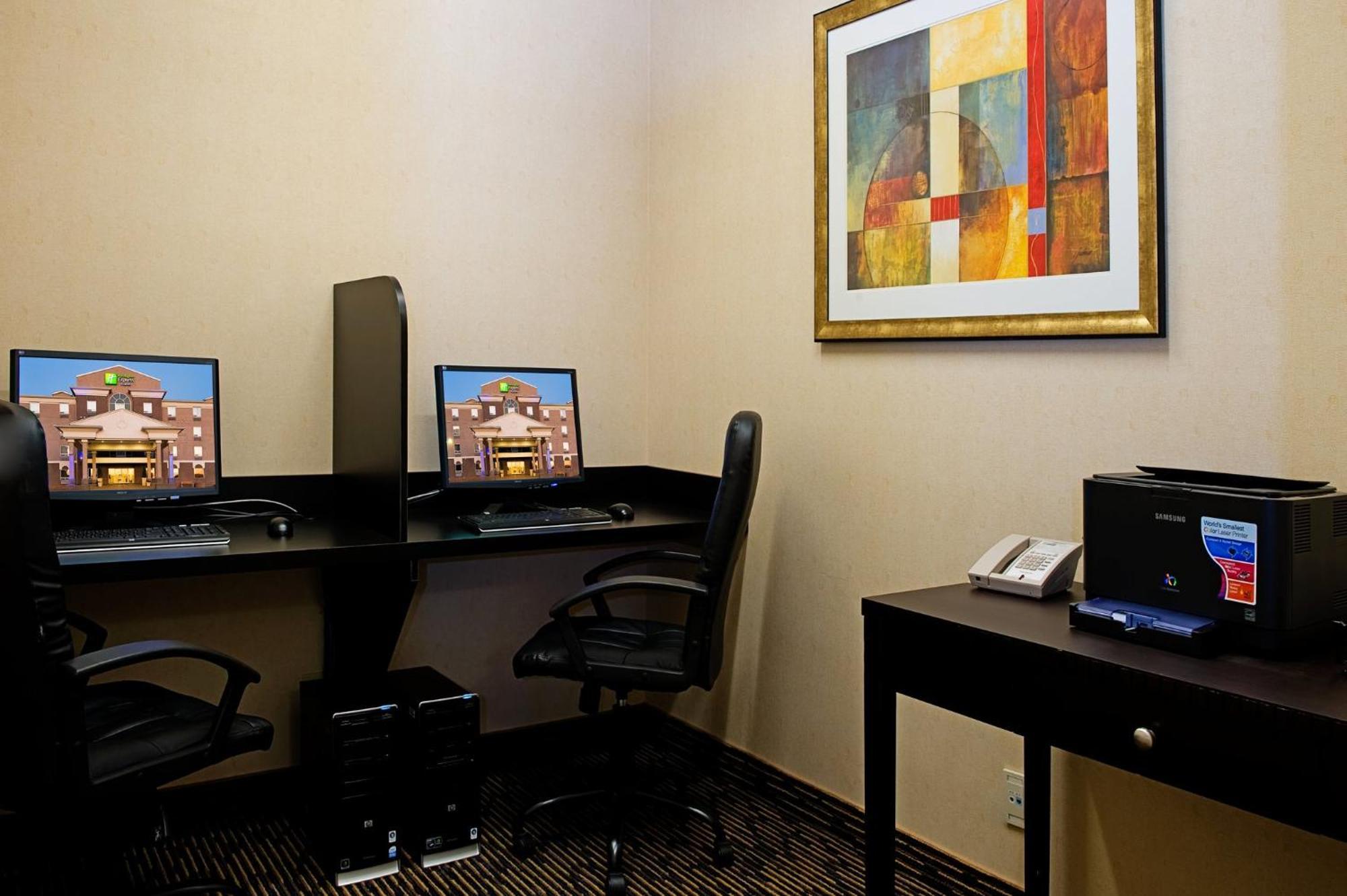 Holiday Inn Express & Suites-Regina-South By Ihg Bagian luar foto