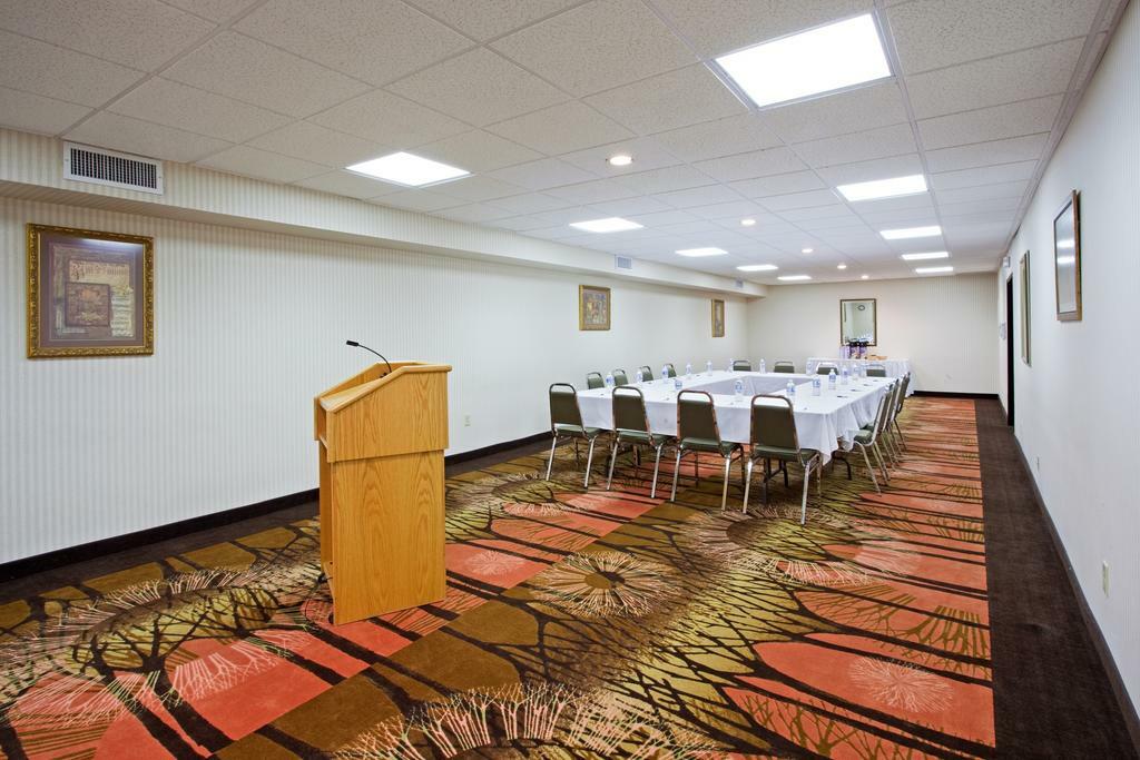 Holiday Inn Express & Suites-Regina-South By Ihg Bagian luar foto